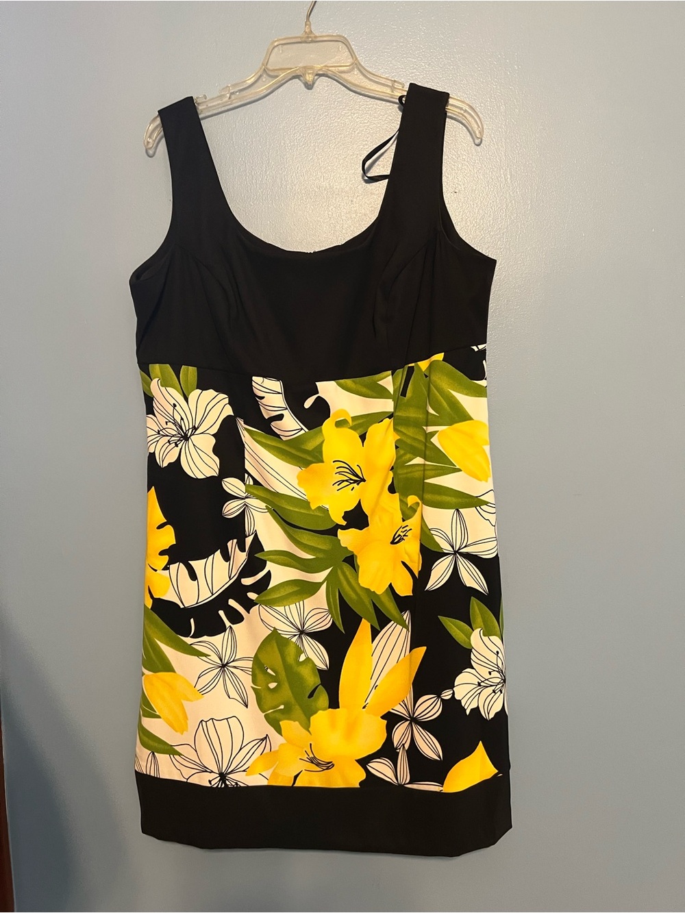 dressbarn Black with yellow flowers sleeveless knee length